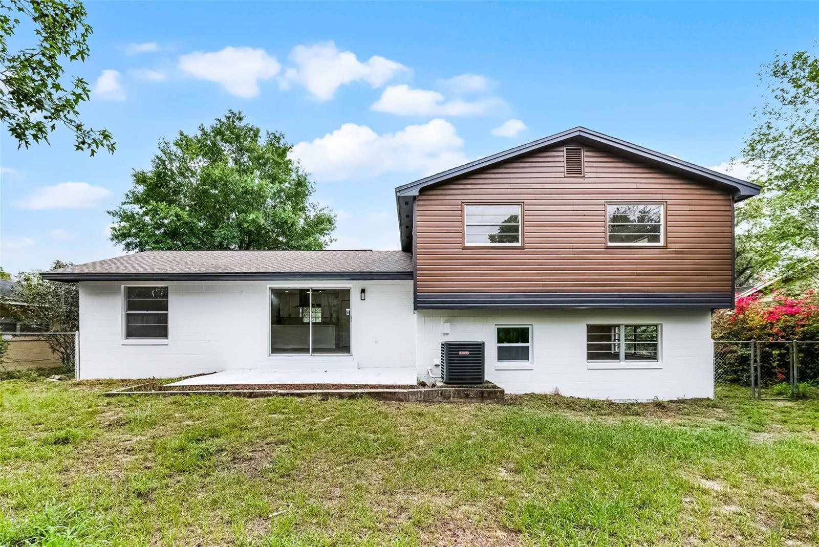 Image 45 of 51 For 7085 Willowwood Street