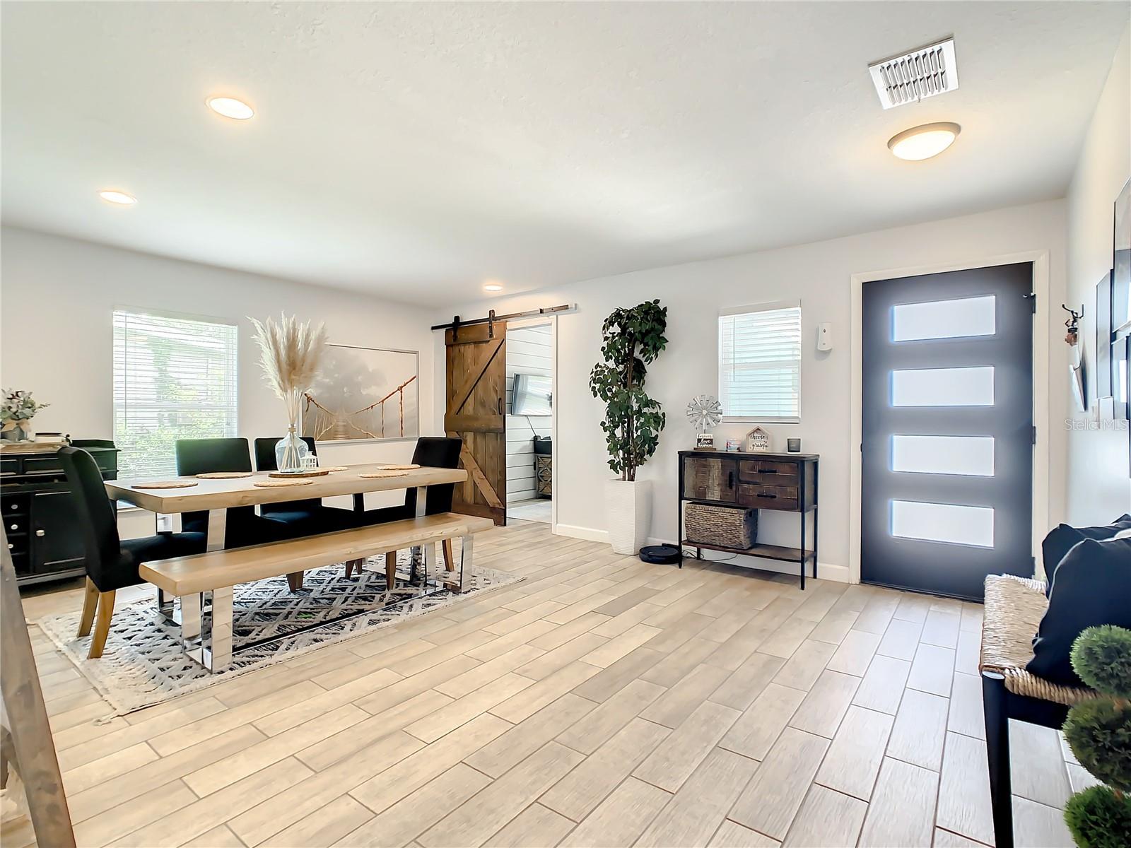 Image 8 of 55 For 2545 El Portal Avenue