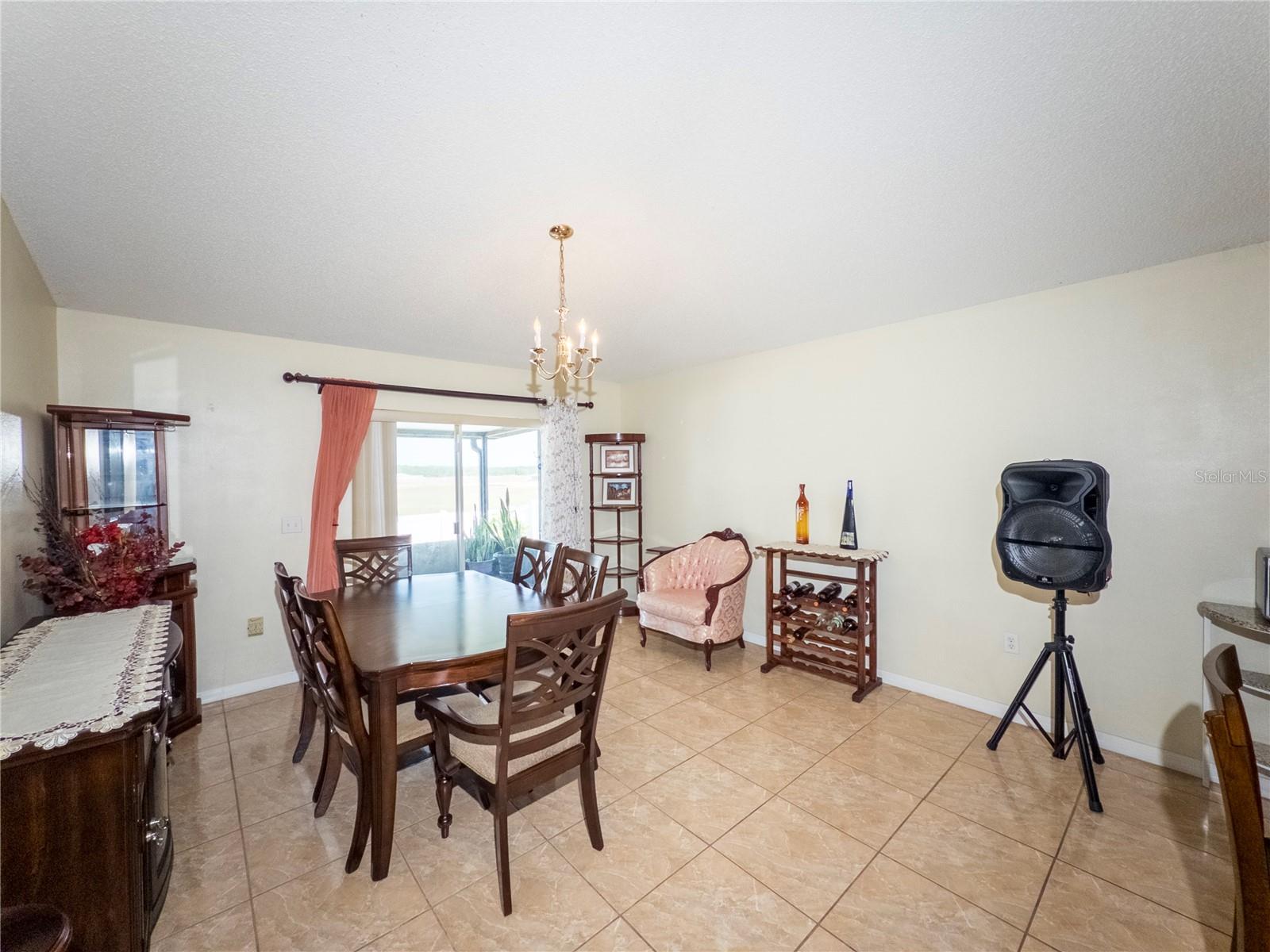 Image 10 of 11 For 212 Ashford Drive
