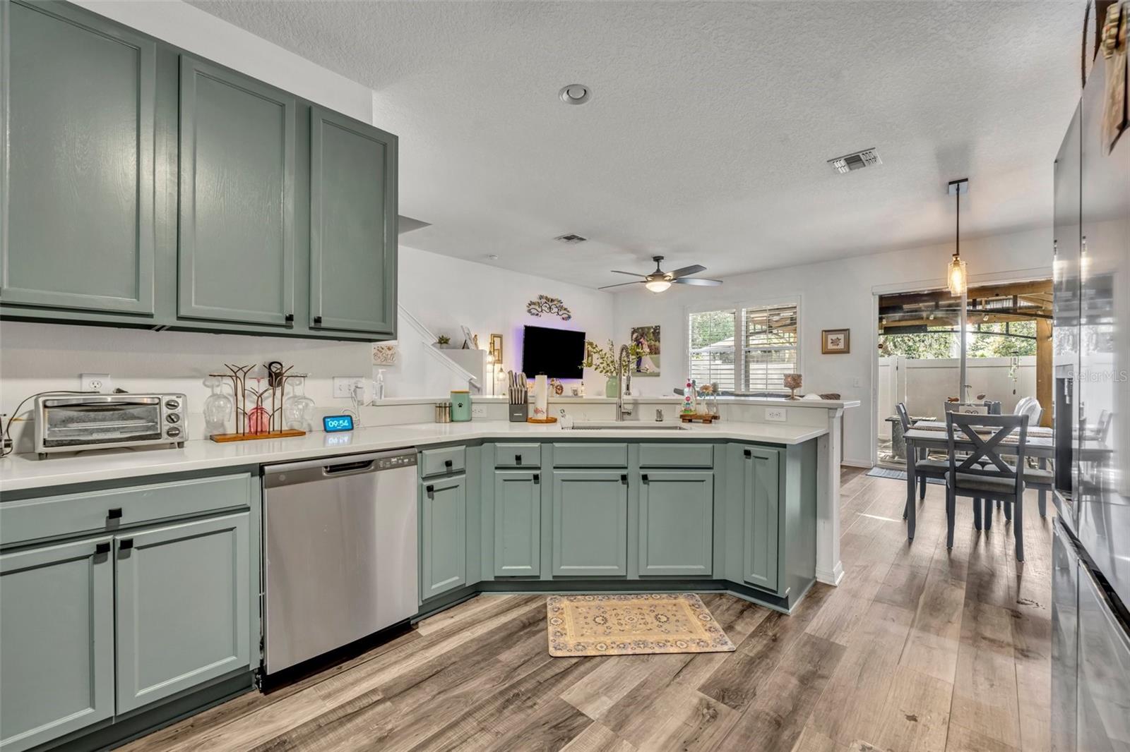 Image 12 of 32 For 2039 Beachberry Lane