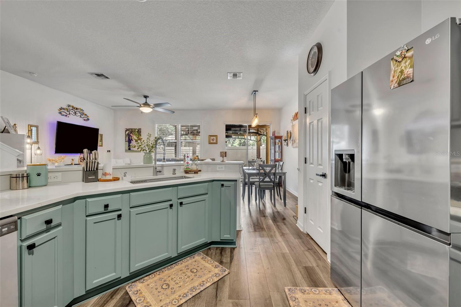 Image 13 of 32 For 2039 Beachberry Lane