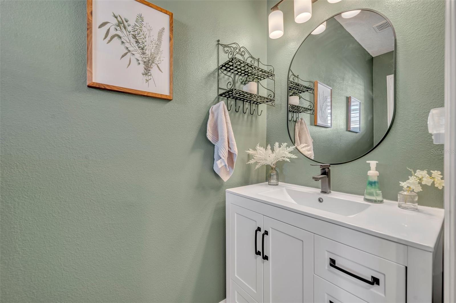 Image 17 of 32 For 2039 Beachberry Lane