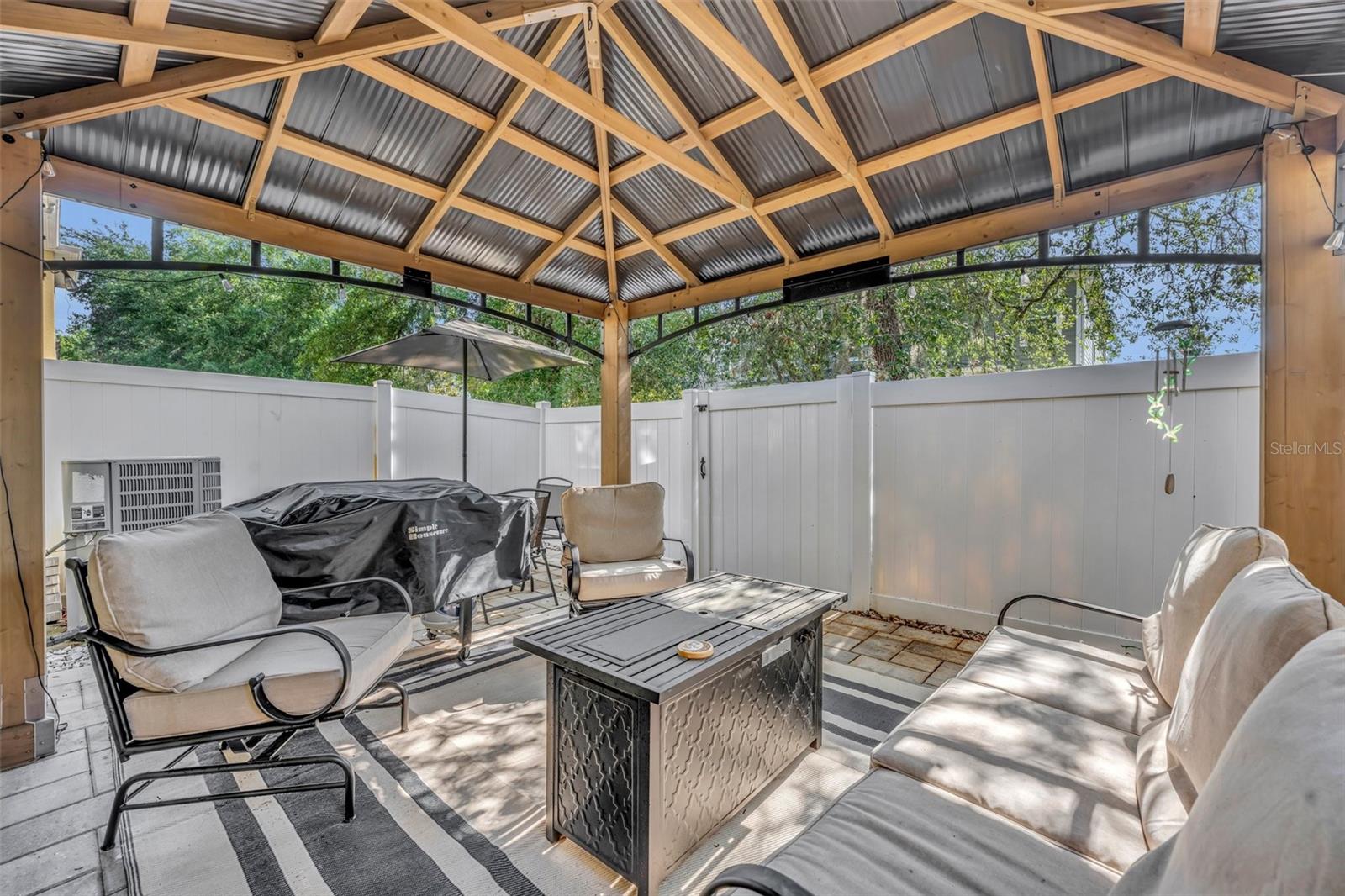 Image 28 of 32 For 2039 Beachberry Lane