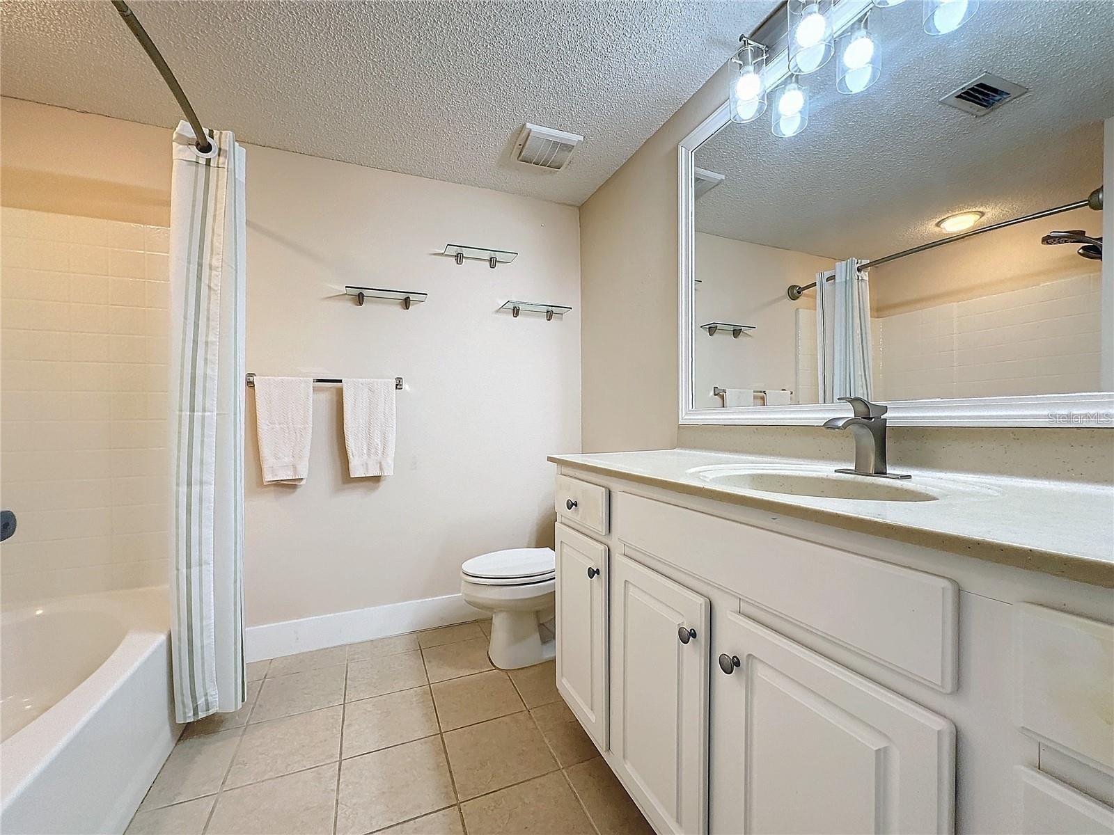 Image 14 of 19 For 12021 Villanova Drive 106