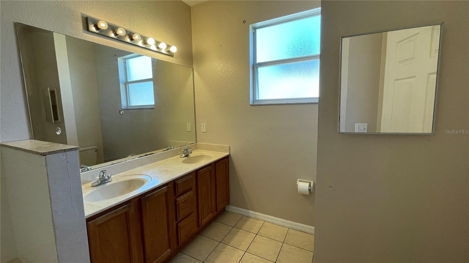 Image 12 of 22 For 506 Parsley Court