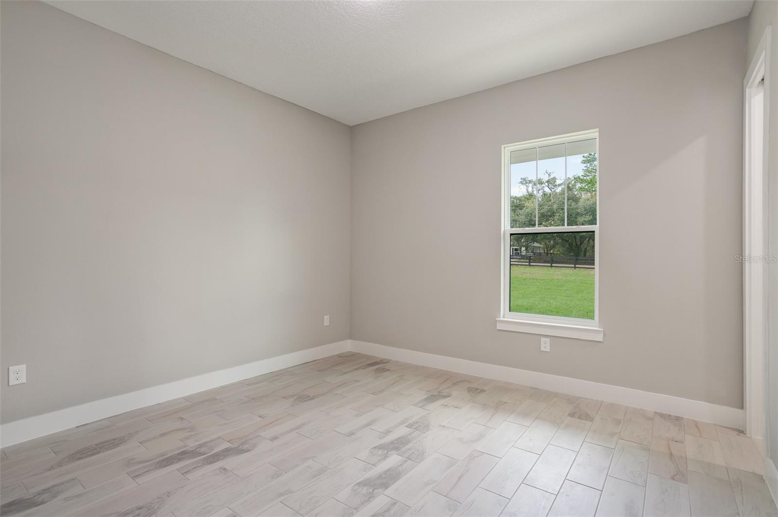 Image 15 of 23 For 12460 48 Lane Road