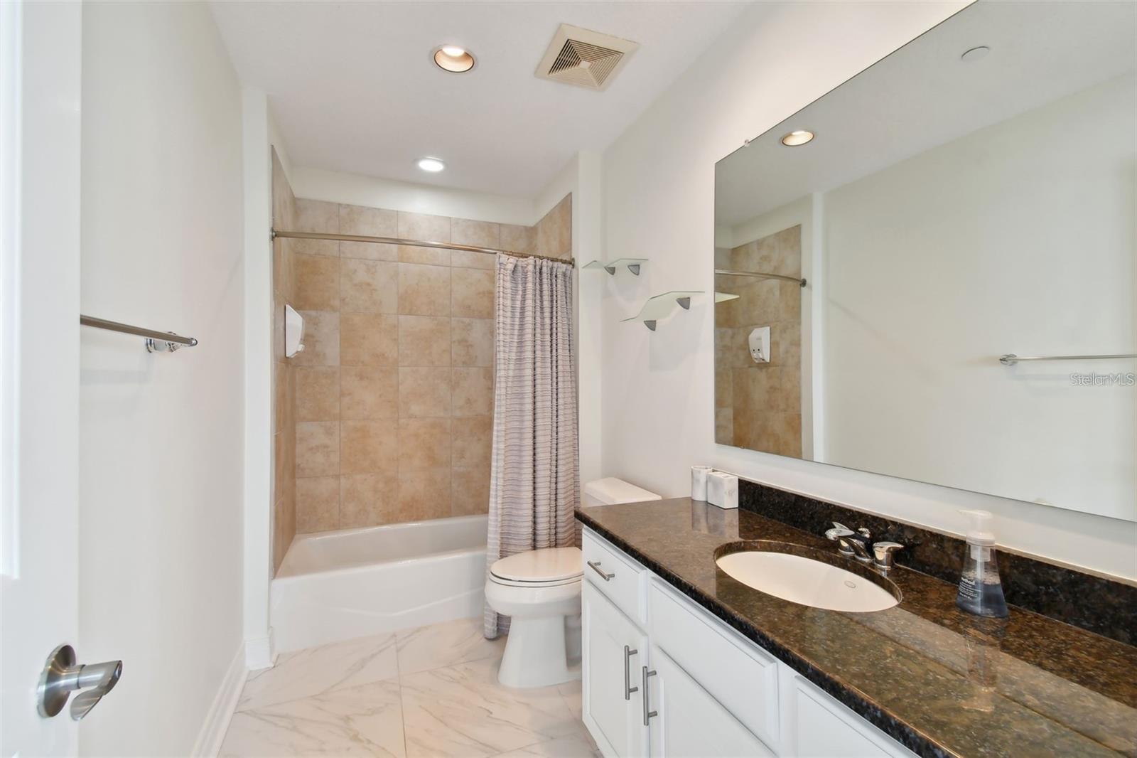 Image 33 of 60 For 1209 Cumberland Avenue 2101