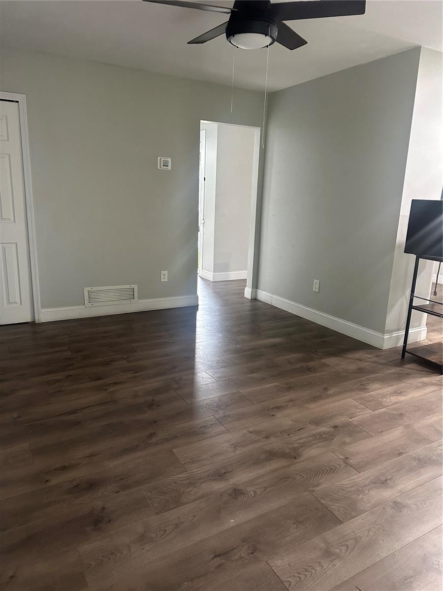 Image 8 of 12 For 2643 Balkan Street S