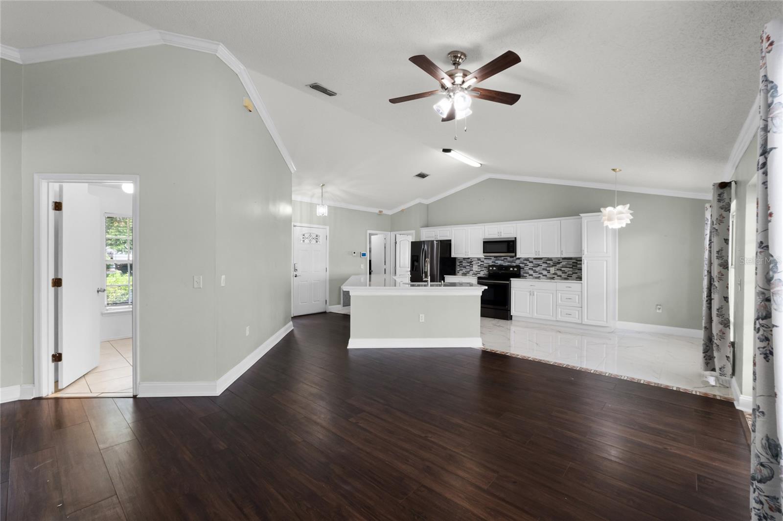 Image 12 of 41 For 117 Clowson Court