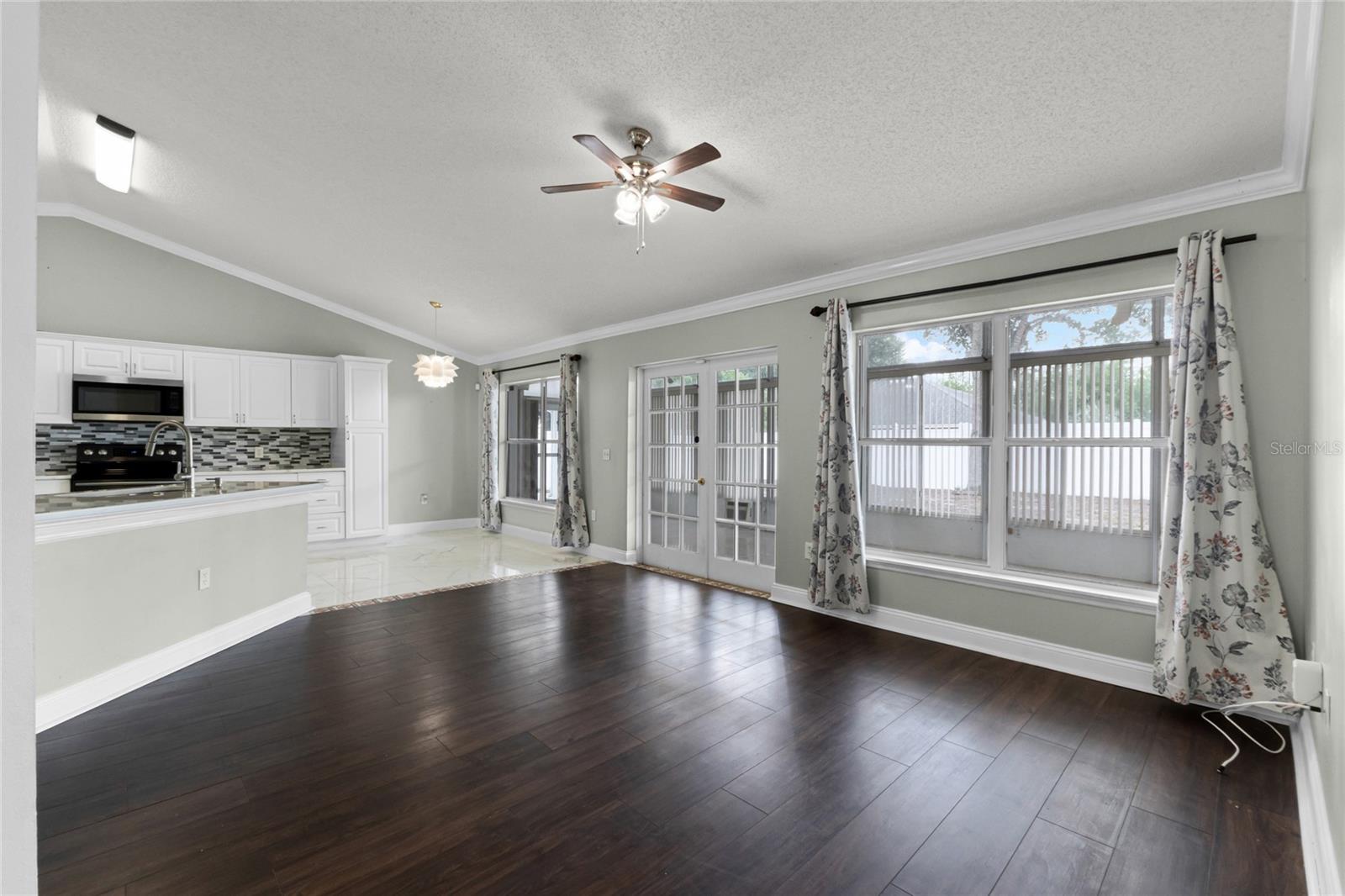 Image 13 of 41 For 117 Clowson Court