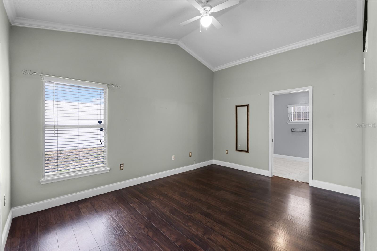 Image 15 of 41 For 117 Clowson Court