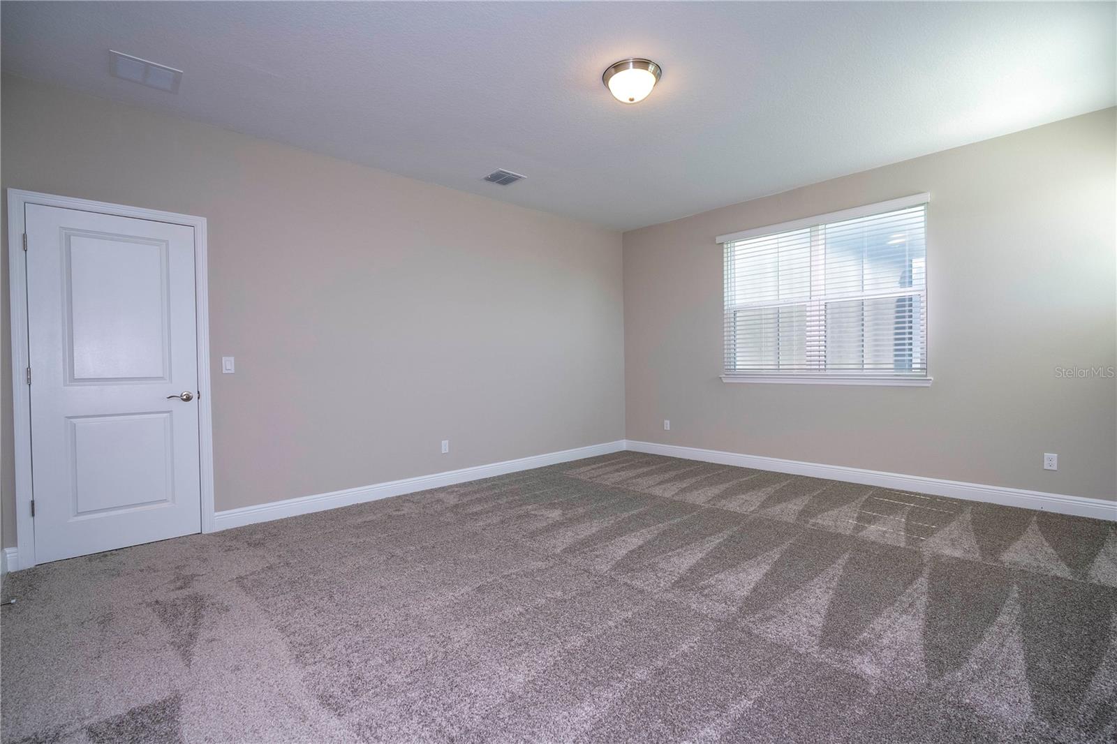 Image 43 of 75 For 16103 Silver Brook Way