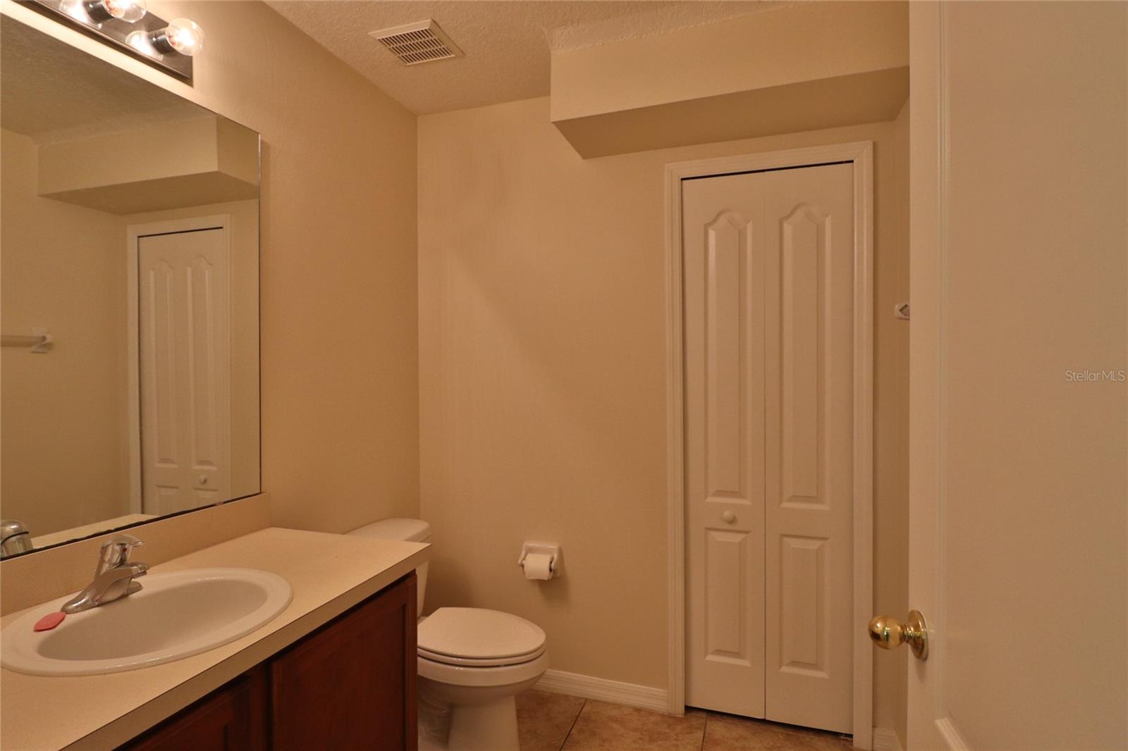Image 10 of 30 For 745 Ashworth Overlook Drive A