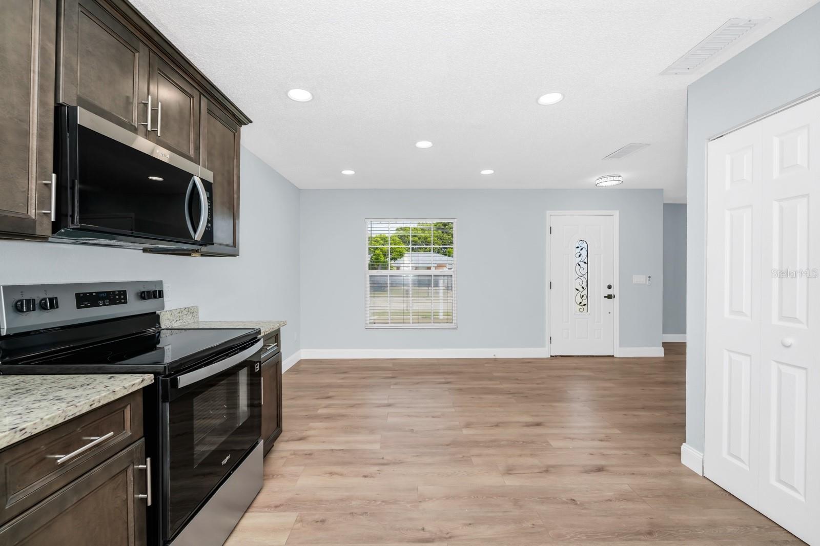 Image 19 of 47 For 7736 Tern Drive