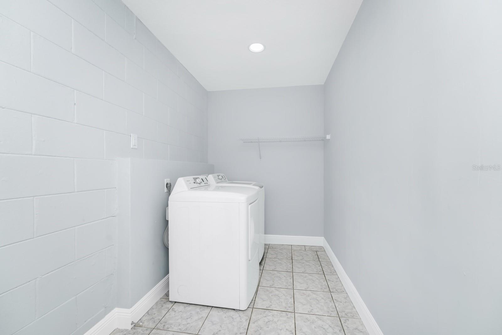 Image 23 of 47 For 7736 Tern Drive