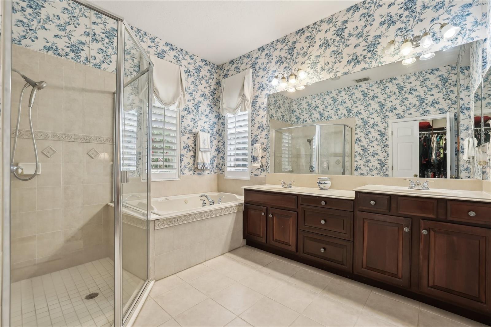 Image 14 of 44 For 3201 Glenmere Way