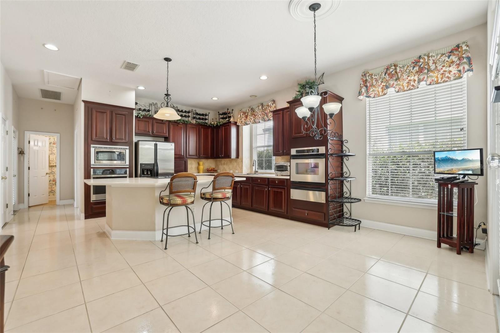 Image 43 of 44 For 3201 Glenmere Way