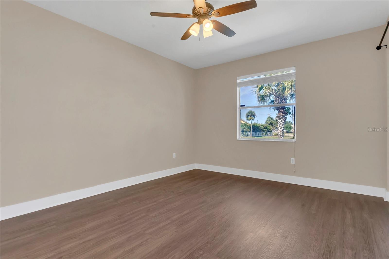Image 20 of 34 For 6412 Coquina Island Cove