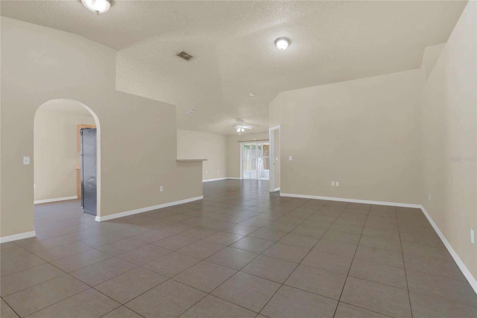 Listing photo id 0 for 806 Rocky Mountain Court