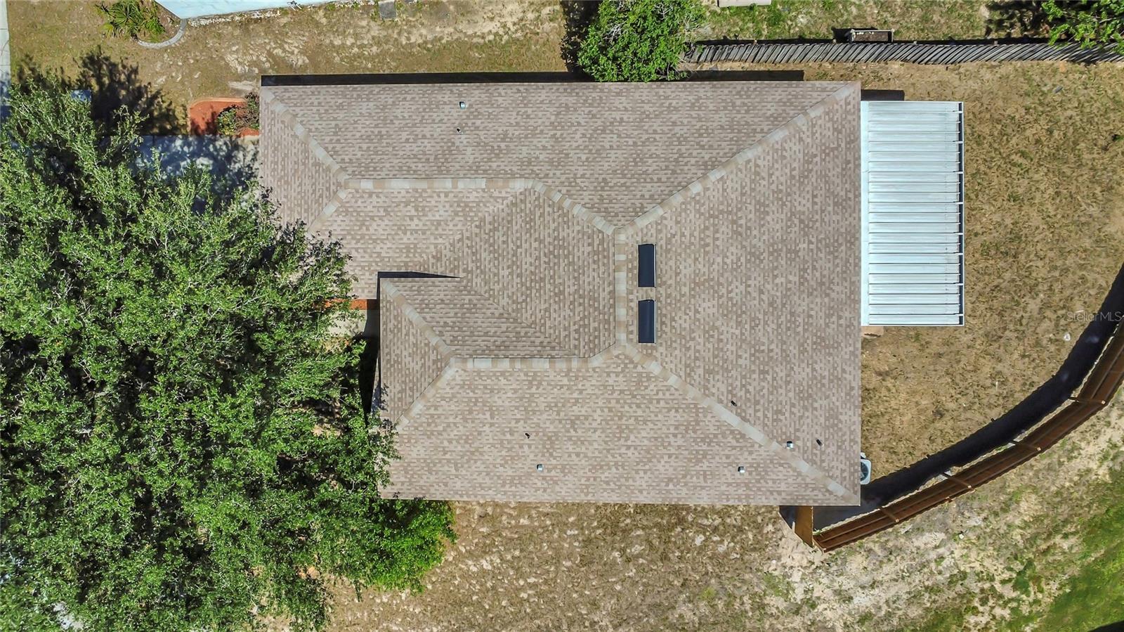 Listing photo id 28 for 806 Rocky Mountain Court