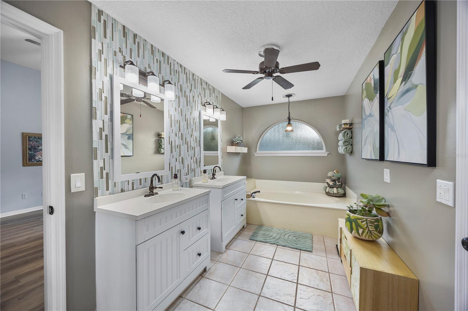 Image 30 of 69 For 383 Remington Drive