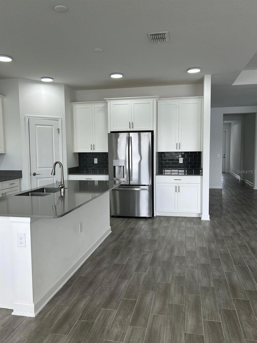 Image 20 of 43 For 3084 Ella Way