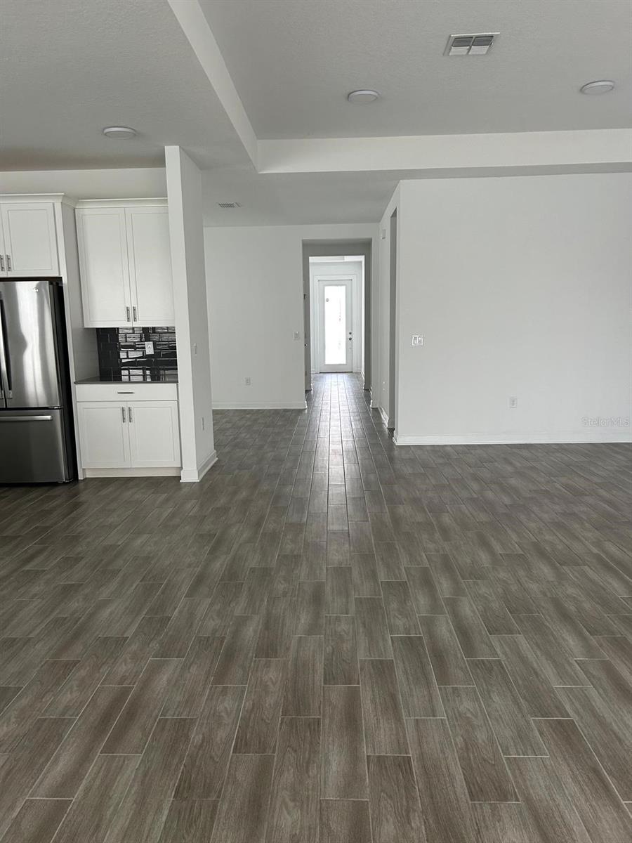 Image 36 of 43 For 3084 Ella Way