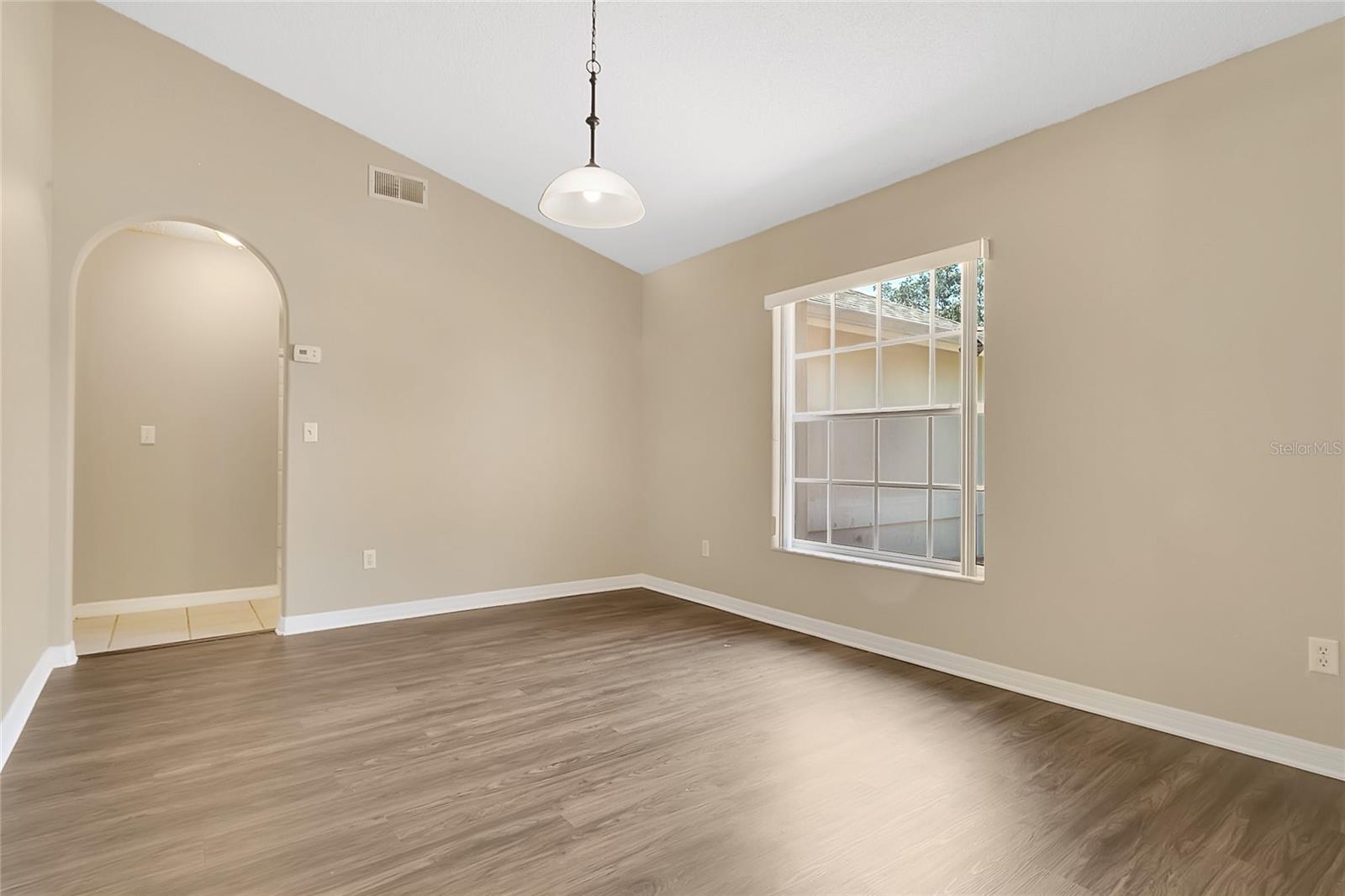 Image 3 of 33 For 922 Hatteras Avenue