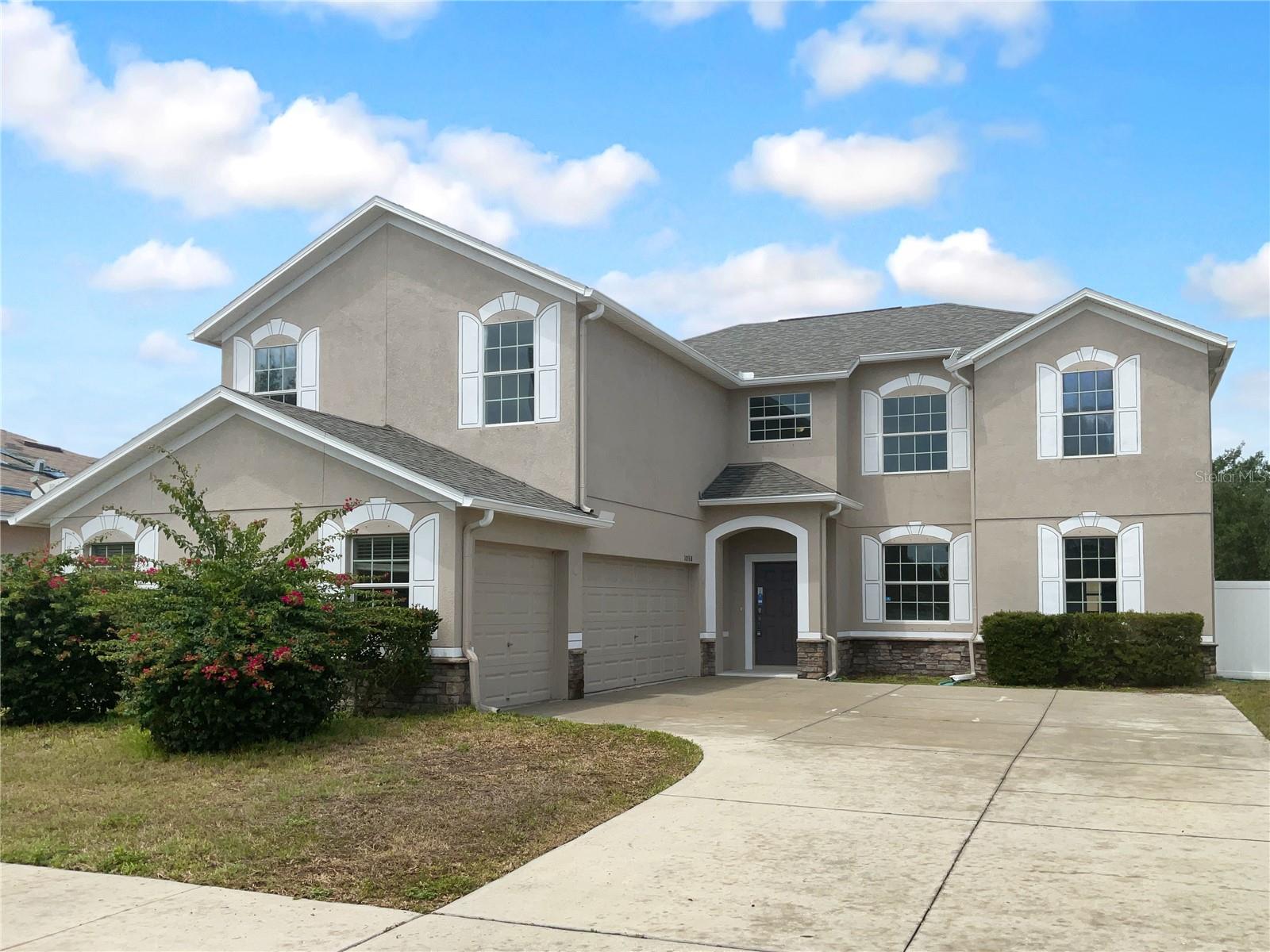 Details for 10768 Carloway Hills Drive, WIMAUMA, FL 33598