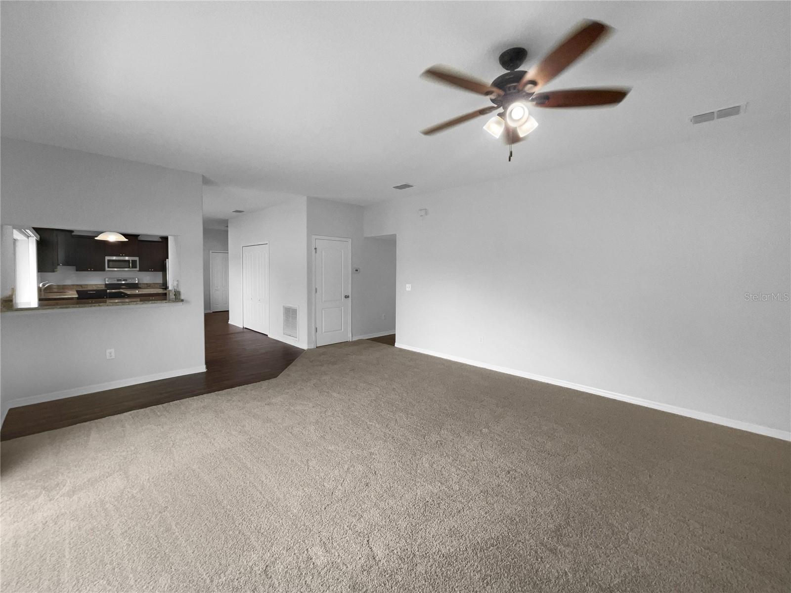 Listing photo id 13 for 10768 Carloway Hills Drive