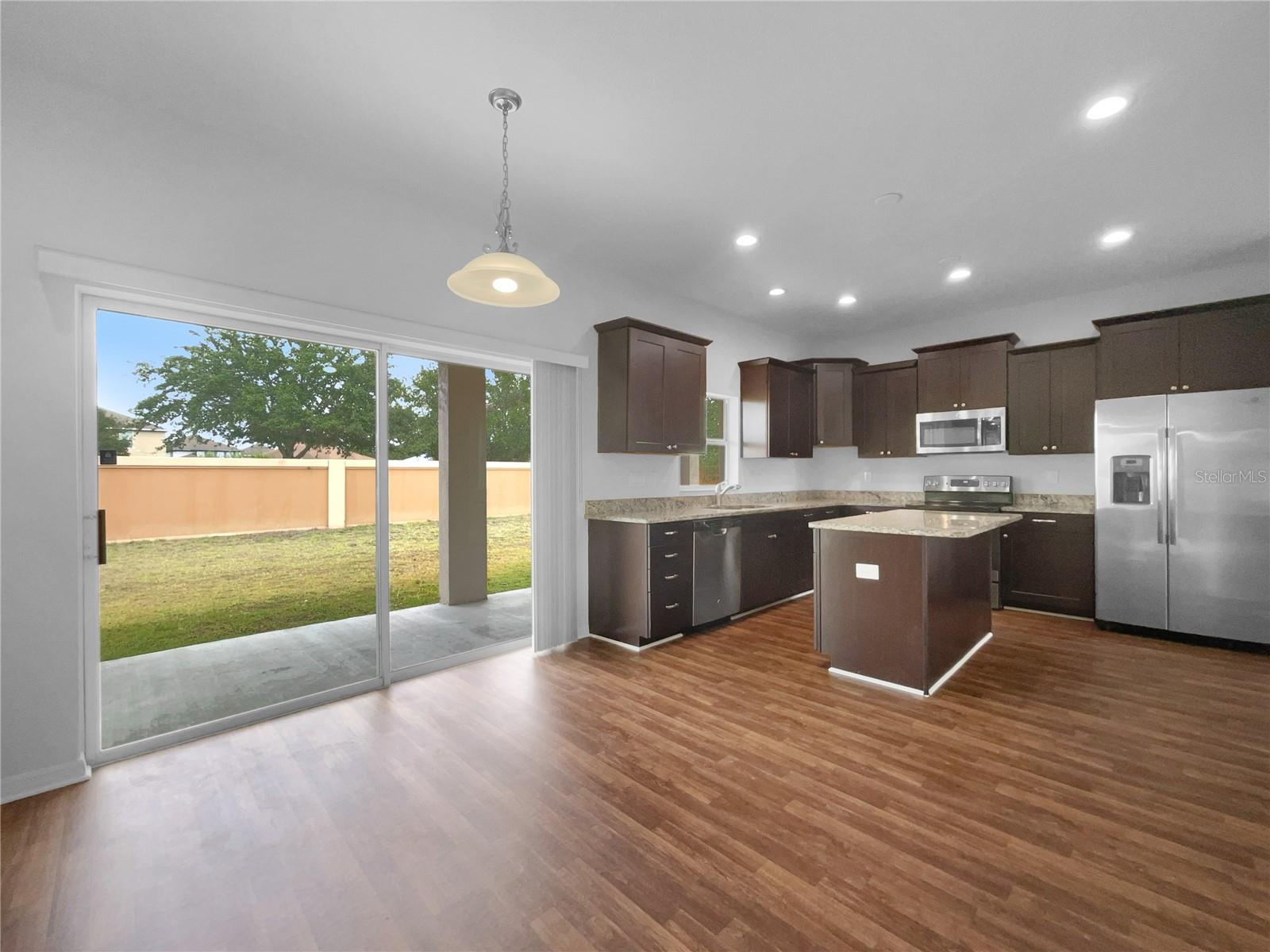 Listing photo id 14 for 10768 Carloway Hills Drive