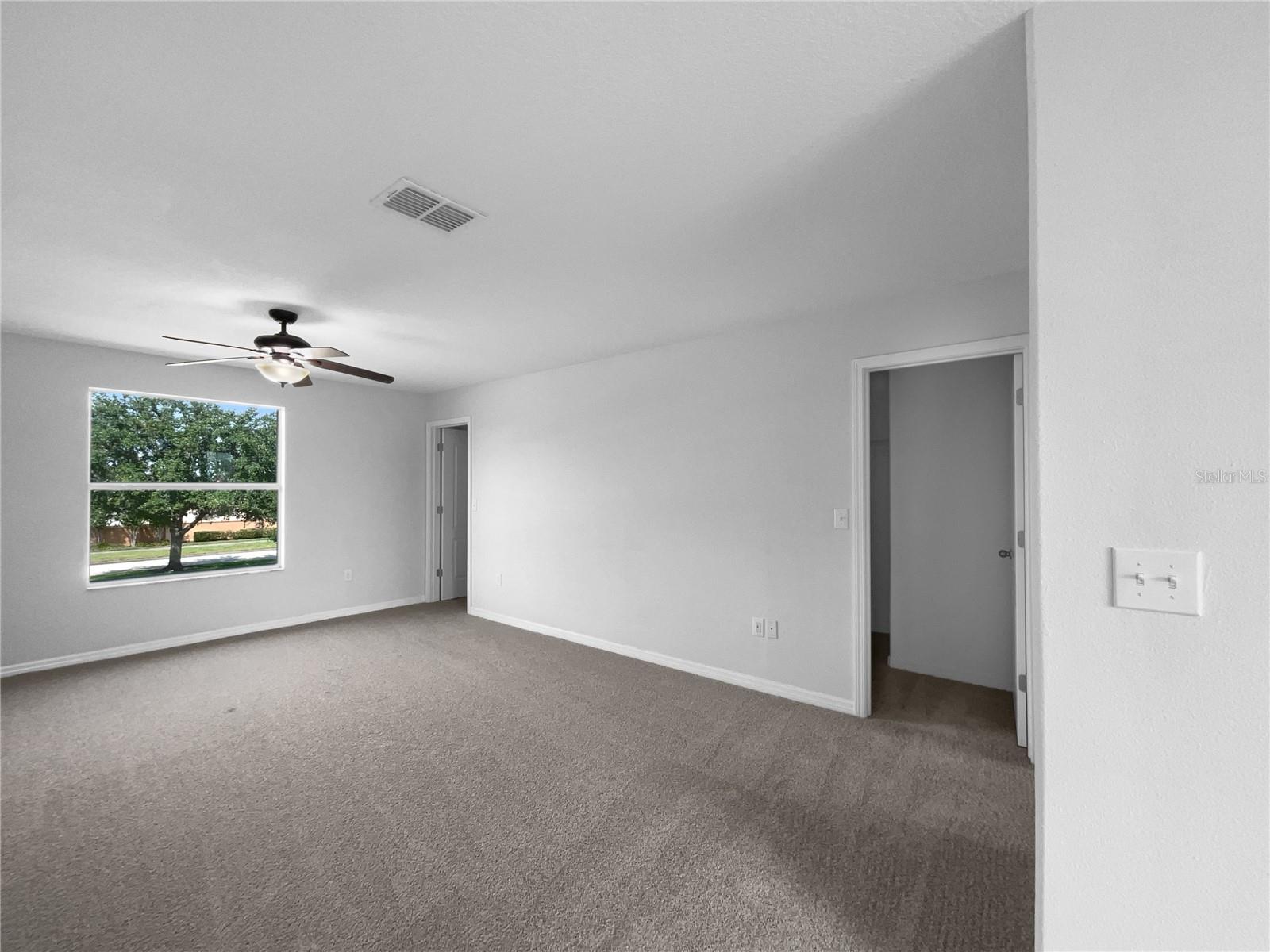 Listing photo id 21 for 10768 Carloway Hills Drive