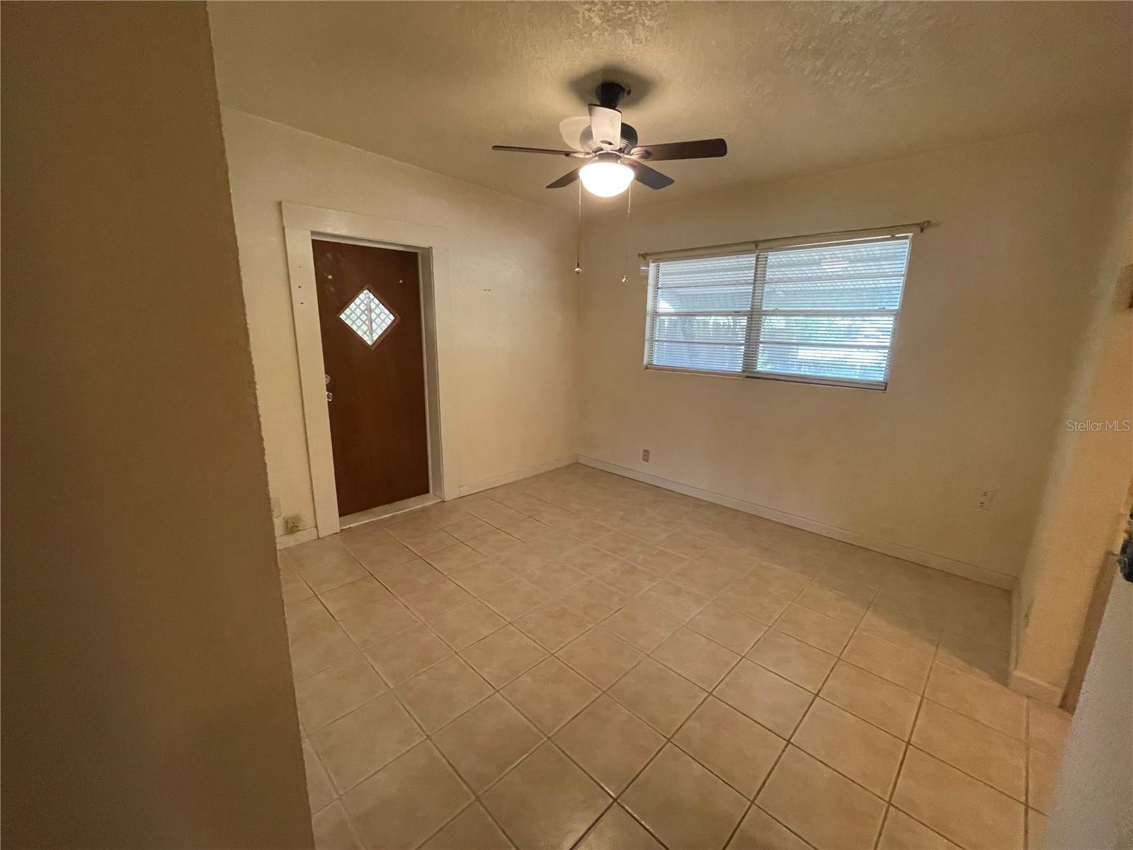 Image 15 of 30 For 128 Sunland Drive