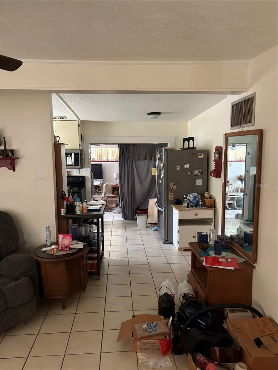 Image 4 of 12 For 128 Sunland Drive