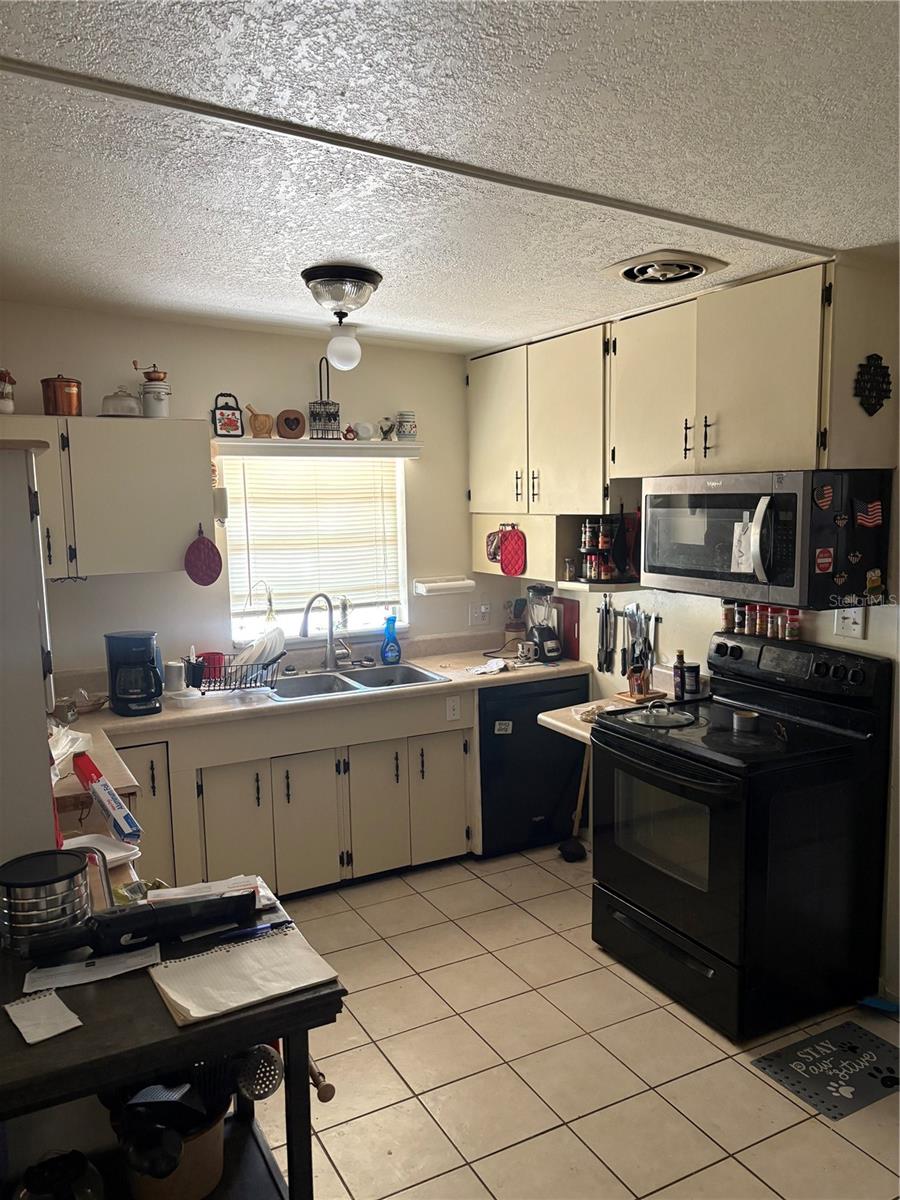 Image 5 of 12 For 128 Sunland Drive