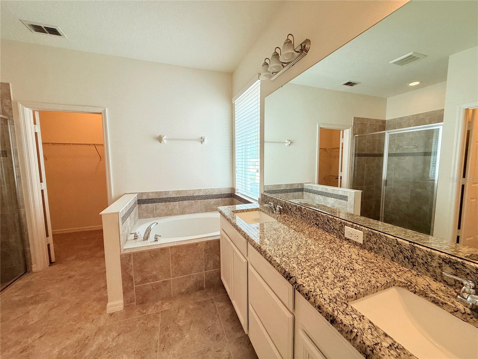 Image 13 of 23 For 4069 Prairie Reserve Boulevard