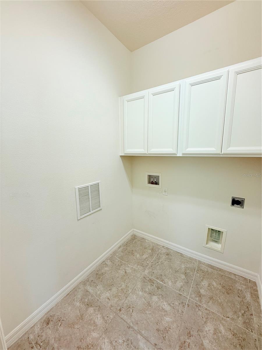 Image 19 of 23 For 4069 Prairie Reserve Boulevard