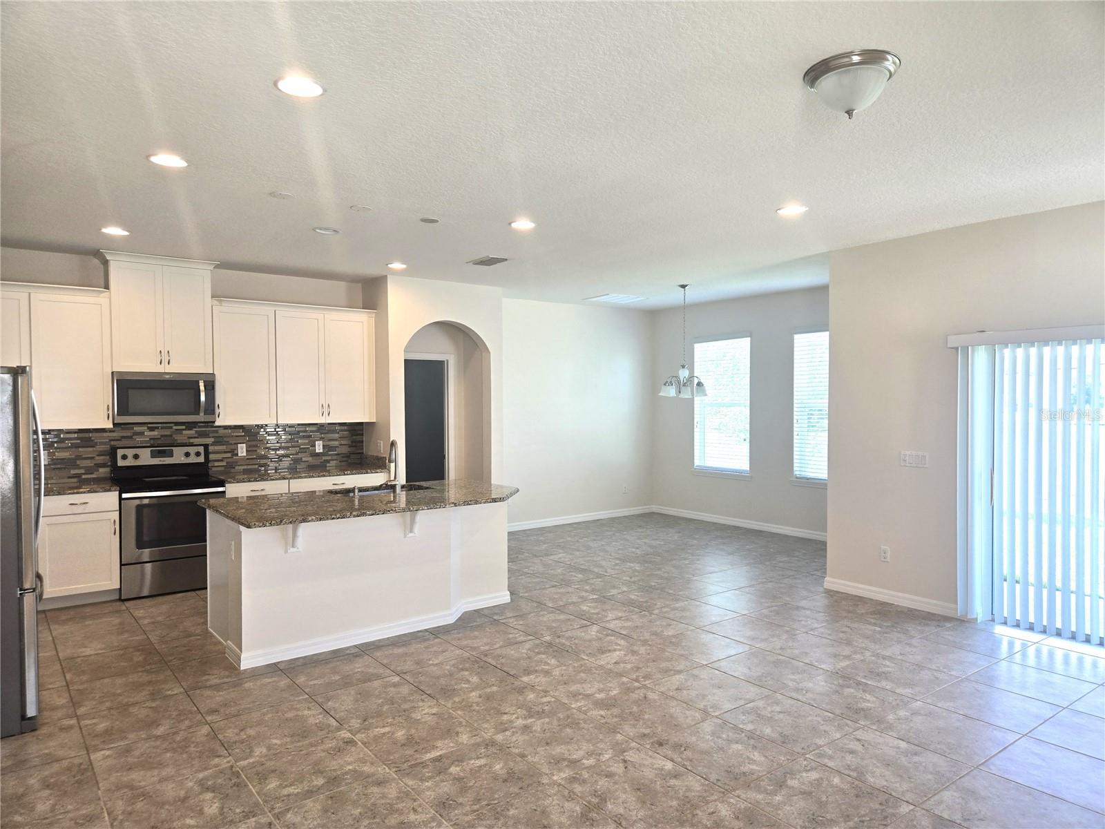 Image 6 of 23 For 4069 Prairie Reserve Boulevard