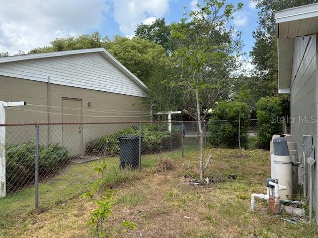 Image 39 of 41 For 2747 Rose Moss Lane