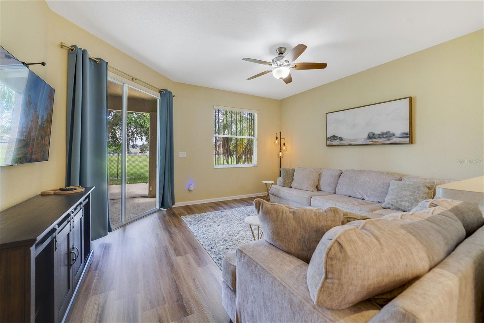 Image 10 of 24 For 2956 White Cedar Circle