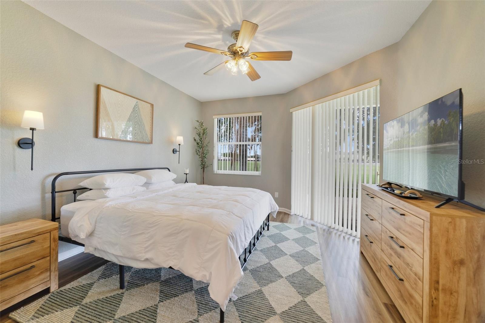 Image 11 of 24 For 2956 White Cedar Circle