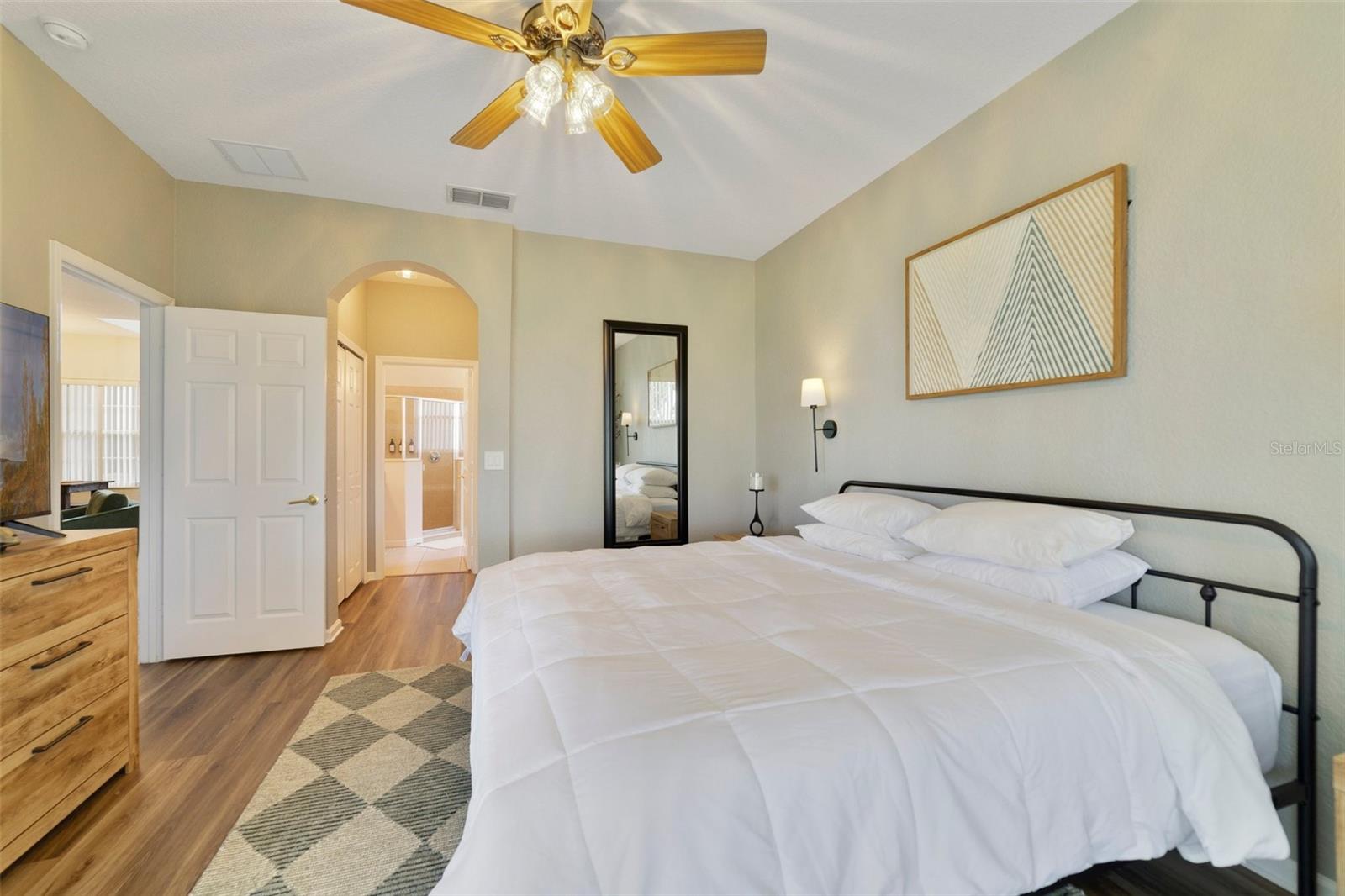 Image 12 of 24 For 2956 White Cedar Circle