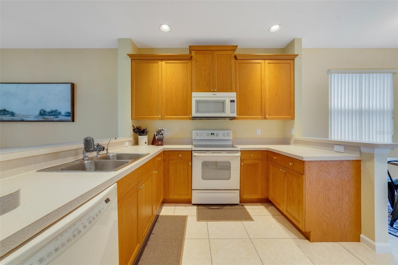 Image 6 of 24 For 2956 White Cedar Circle