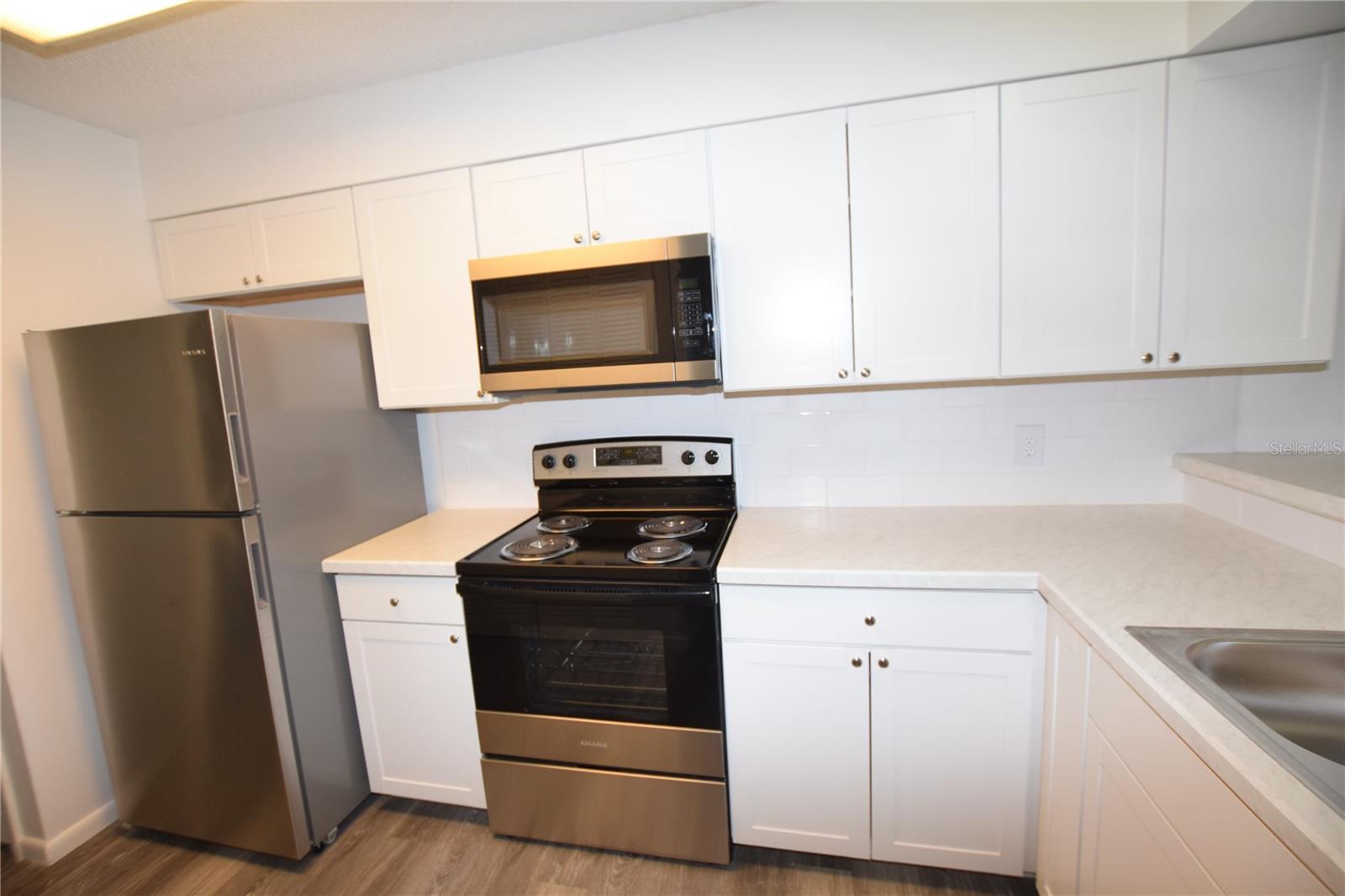 Image 10 of 25 For 908 Sumter Street