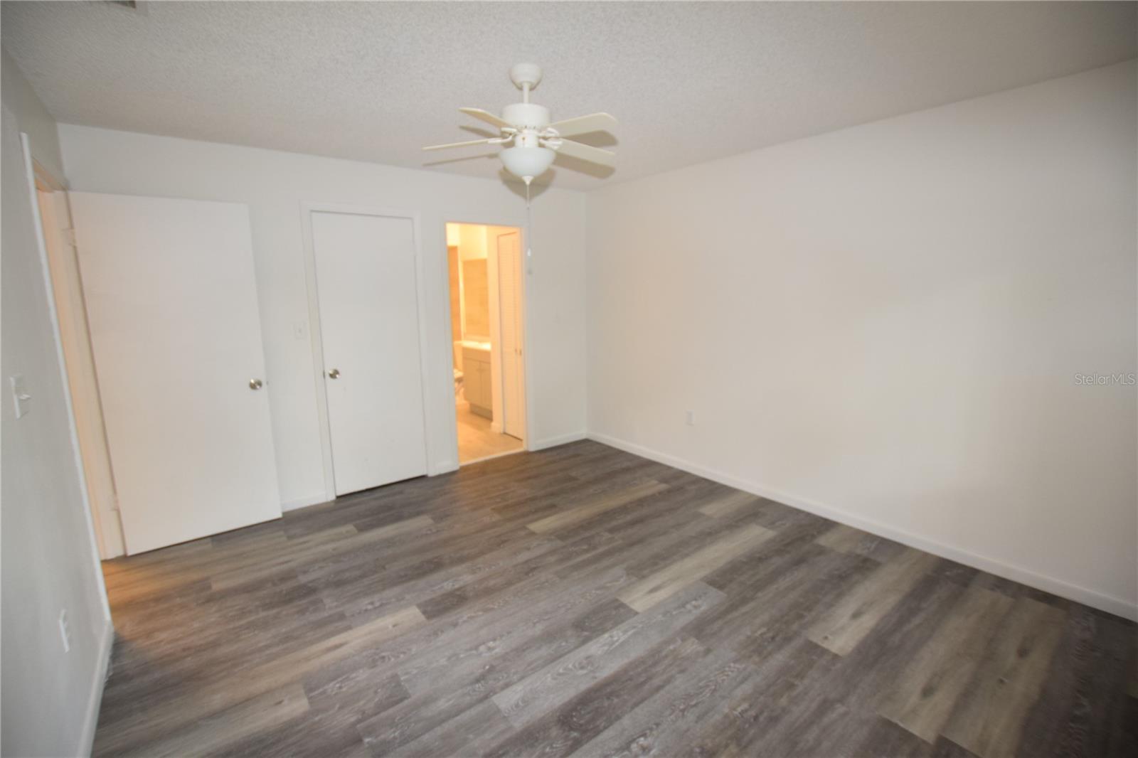 Image 12 of 25 For 908 Sumter Street