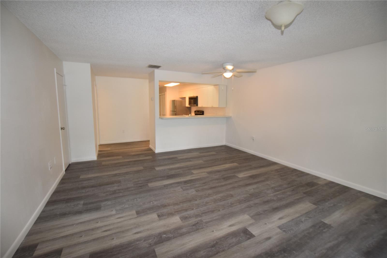 Image 4 of 25 For 908 Sumter Street