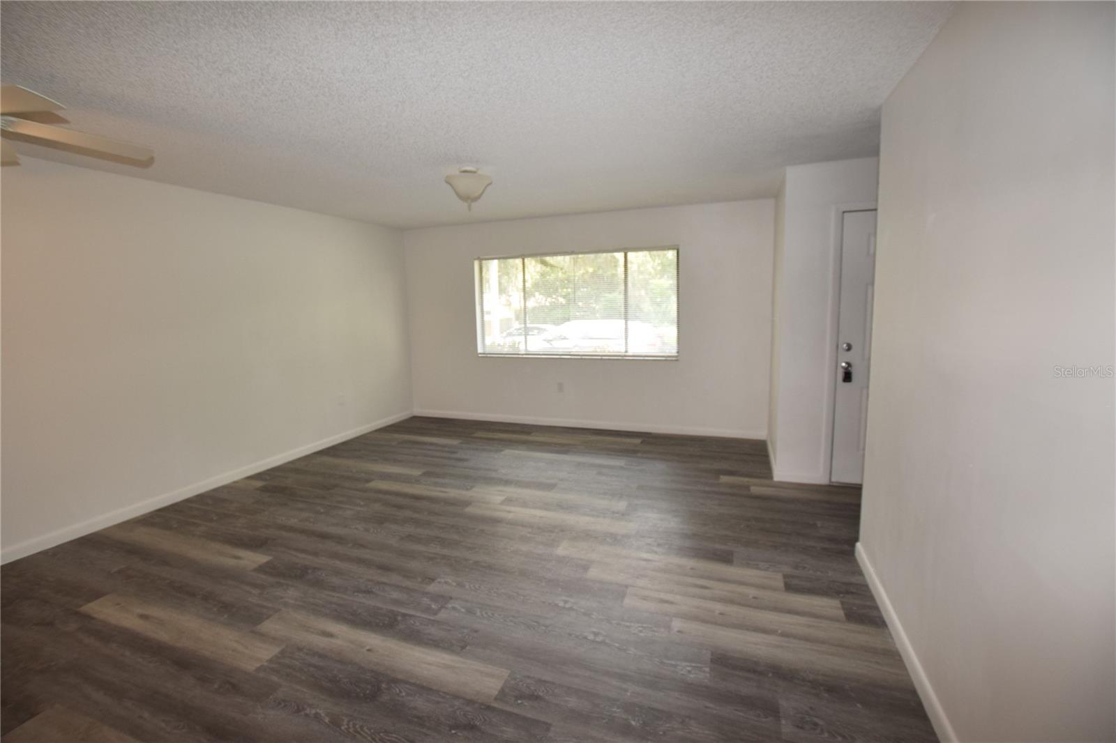 Image 7 of 25 For 908 Sumter Street