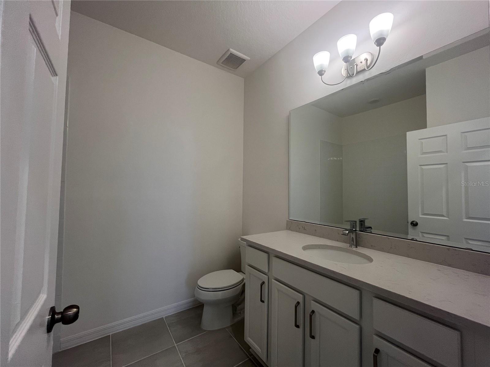 Image 15 of 27 For 2095 Heart Lake Drive