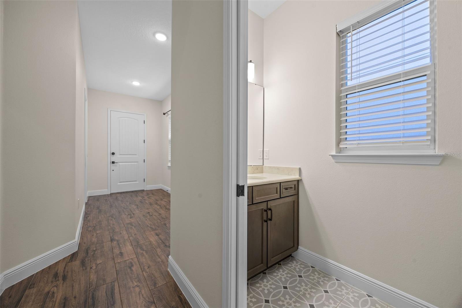 Image 36 of 49 For 15702 Vetta Drive