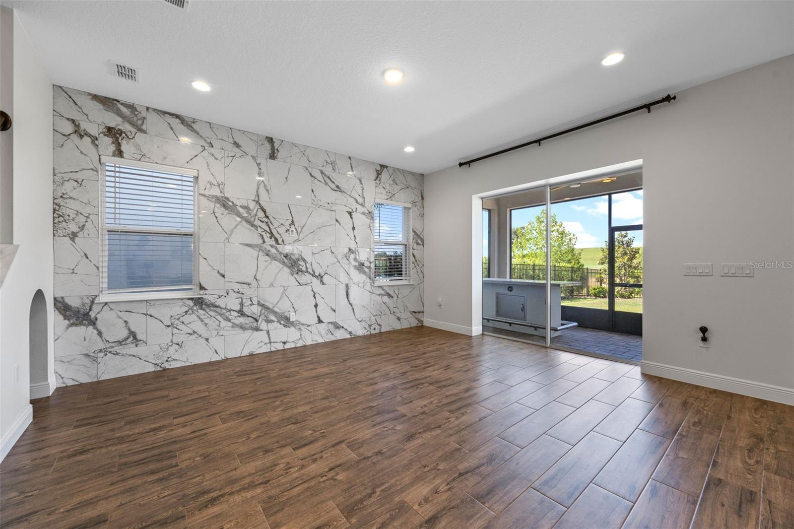 Image 4 of 49 For 15702 Vetta Drive